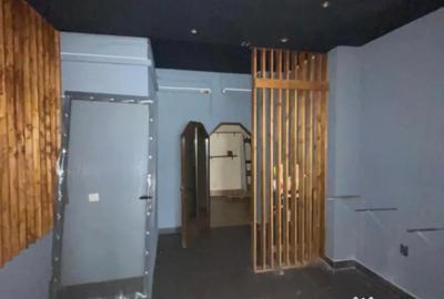 Spațiu comercial, de 142 mp, în Central - 8