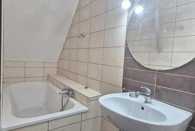 Casa cu 3 camere, gradina, zona Grivi?ei - Calugareni. - 3