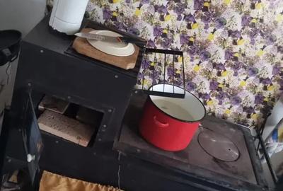 Casă cu 6 camere în Dumbrava (Gura Văii) - 9