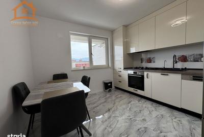 Casă cu 4 camere cu Teren 250 Mp în Central - 2