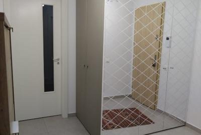 Apartament cu 2 camere decomandat în Tractorul - 8