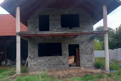 Teren cu Casa Sambata de Sus 3000m intravlian, conectat utilitati - 1