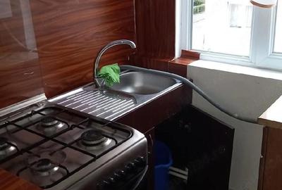 Garsonieră decomandată în Vulturești