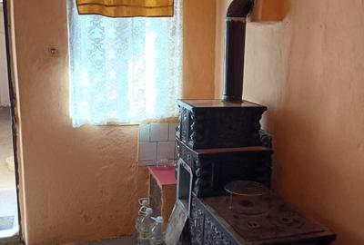 Casă cu 4 camere în Bulzești - 2