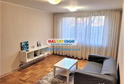 Apartament cu 3 camere semidecomandat în Berceni