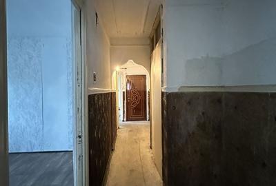Apartament cu 3 camere decomandat în Nicolina - 1