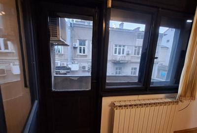 De vânzare: apartament cu 2 camere, pe Calea Dorobanților - 8