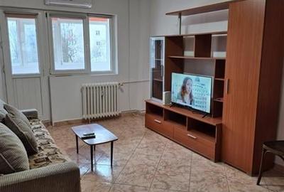 Bucur Obor- metrou la  1 minut - pe Calea Mosilor - 9