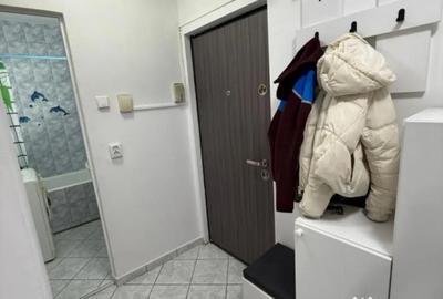 Garsonieră decomandată în Berceni