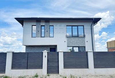 Casă cu 4 camere cu Teren 309 Mp în Berceni