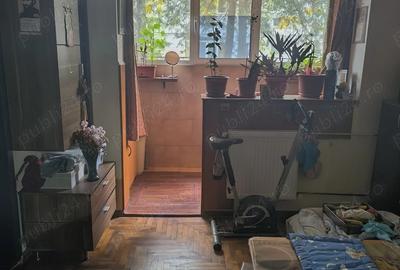 Vand apartament 3 camere, ,parter,sau schimb cu apartament 2 camere parter.PLOIESTI ..MIHAI BRAVU - 8