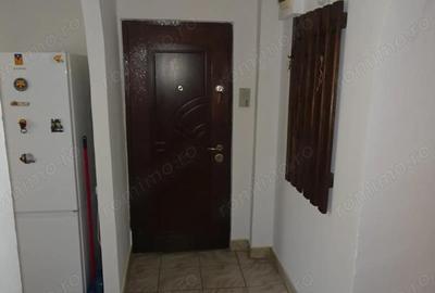 Apartament cu 3 camere decomandat în Micro 15 - 1