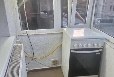 Apartament cu 3 camere decomandat în Km 4-5 - 7