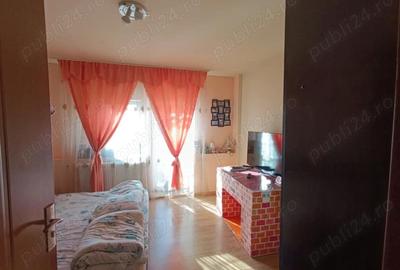 Apartament cu 3 camere decomandat în Dâmbovița - 2