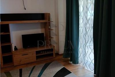 Garsonieră decomandată, mobilată în Bucovina