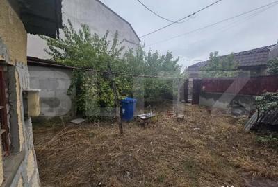 Casă cu 2 camere cu Teren 158 Mp în Brestei