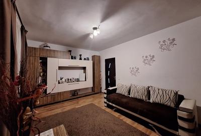 Apartament cu 2 camere, 51 mp, 3 balcoane, zona Eroilor - 2