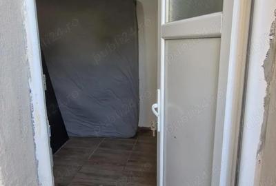 Casă cu 3 camere cu Teren 10 Mp în Rahova