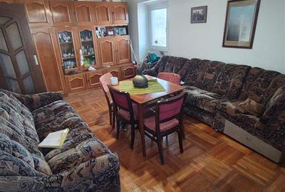 Apartament cu 4 camere decomandat în Nicolina - 3