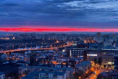Inchiriez apartament cu 3 camere etajul 20