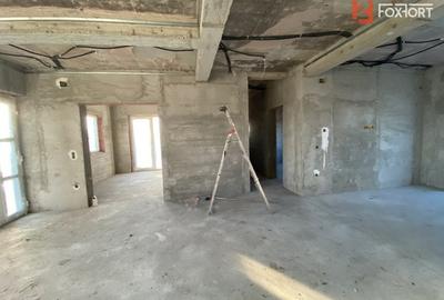 Casa tip triplex cu 4 camere de vanzare in Sanandrei - 5