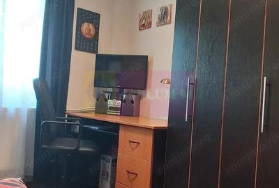 Apartament cu 3 camere semidecomandat, mobilat în Alexandru Obregia - 1