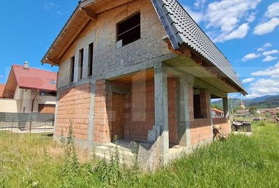 Casa ideal locuit 4 camere teren mare , zona excelenta Cristian - 2