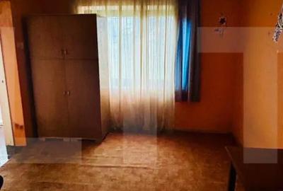 Casă cu 3 camere cu Teren 1900 Mp în Central - 2