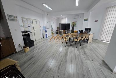 Spațiu comercial, de 530 mp, în Central - 6