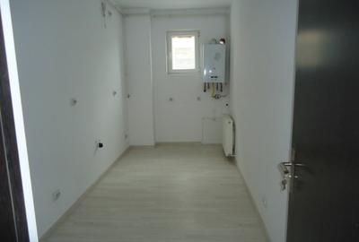 Apartament cu 3 camere decomandat în Central - 3