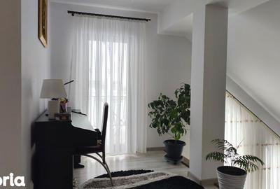 Casă cu 3 camere cu Teren 569 Mp în Central