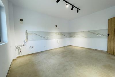 Casă cu 4 camere cu Teren 428 Mp în Domnești - 8