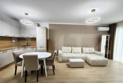 Garsonieră decomandată în Central - 7