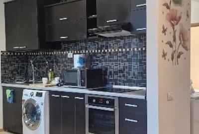Apartament cu 3 camere, mobilat în Central - 1