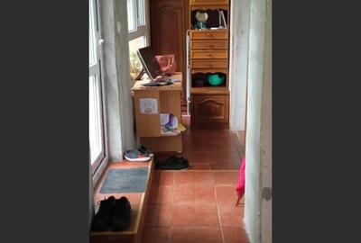 Casă cu 3 camere cu Canalizare în Central - 2
