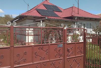 Casă cu 3 camere cu Teren 2400 Mp în Central - 5