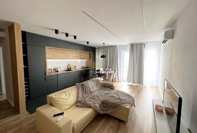 Apartament cu 2 camere semidecomandat, mobilat în Central