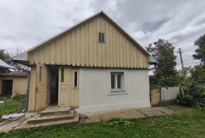 Casă cu 2 camere cu Teren 3000 Mp în Pădureni - 3