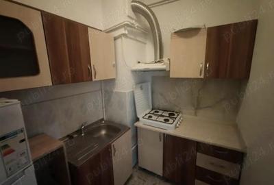 Garsonieră decomandată în Central - 1