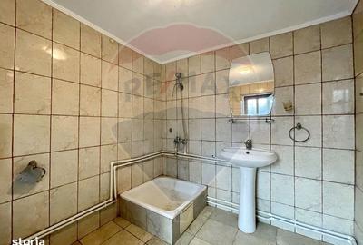 Casă cu 6 camere cu Teren 300 Mp în Faleza Nord - 6