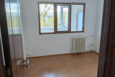Apartament cu 4 camere decomandat în Lujerului - 1