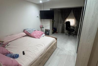 Apartament cu 3 camere decomandat în Central - 2