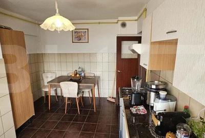 Apartament cu 5 camere decomandat în Trident - 9