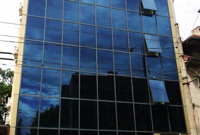 Apartament cu 2 camere semidecomandat, mobilat în Calea Victoriei