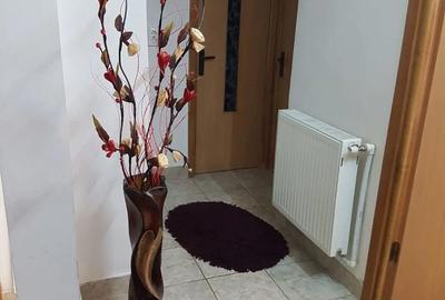 Apartament cu 4 camere decomandat în Central - 1