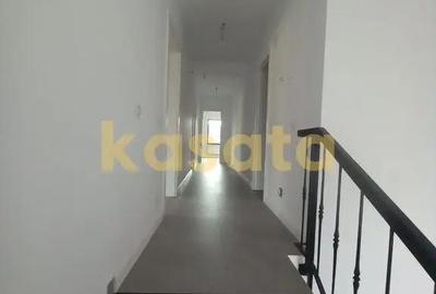 Casă cu 5 camere cu Teren 500 Mp în Nord - 10