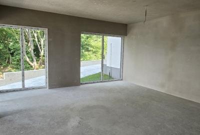 Duplex cu 5 camere cu Canalizare în Central - 3