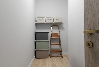 Spațiu comercial, de 83 mp, în Central - 17