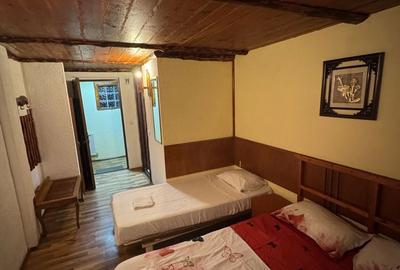 Casă cu 4 camere în Central - 3