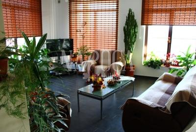 Casă individuală cu 6 camere cu Canalizare în Iris - 2